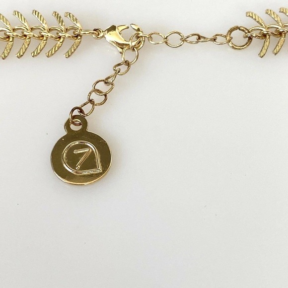 Necklace 7 Charming Sisters Gold Tone Modern Vintage Inspired - Picture 5 of 8